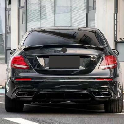 Mercedes-Benz Classe E W213 2016-2020 AMG com os nossos kits personalizados