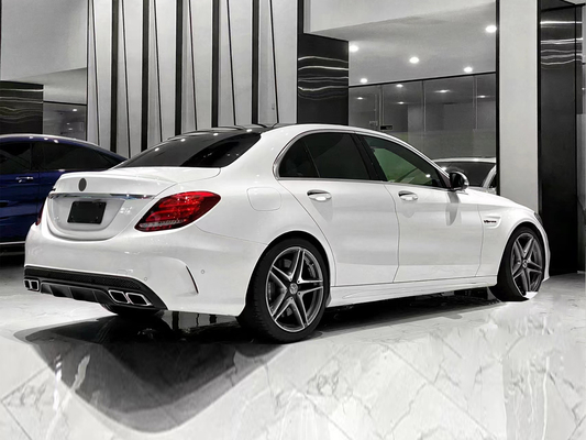 Acessórios de automóveis Saias laterais de carro Benz C Modificado para C63 AMG Estilo 2015-2018 Kit de corpo