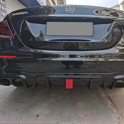 Benz E-CLASS W213 com pára-choque traseiro, garganta e tubo de escape