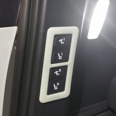 Atualize o seu Toyota Alphard 2024 com o elegante quadro do botão da terceira fila do assento