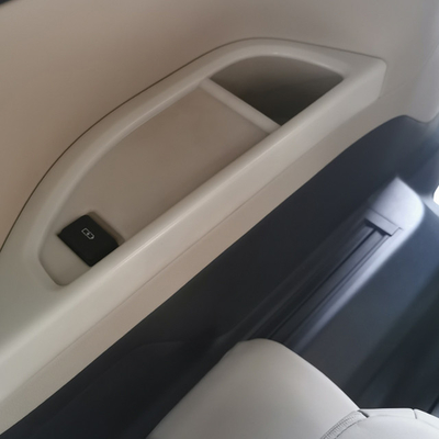 Toyota Alphard Vellfire 2024 ABS Decoração do carro Auto Seat Drink Rear Water Cup Holder